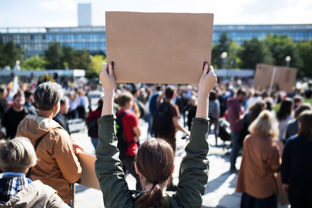 Demonstrierende Menschen